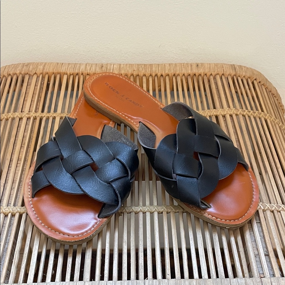 Rock & Candy Black Woven Sandals women’s size 8
